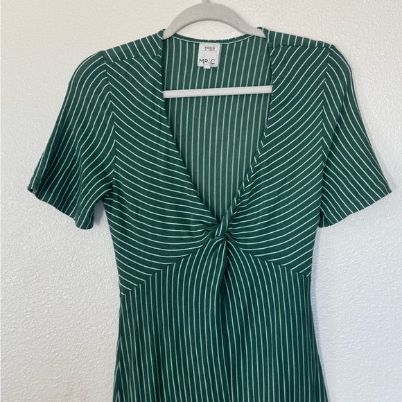 MP|C Mink Pink Hey Now Green Striped Midi Dress Twist Front M - Picture 4 of 12